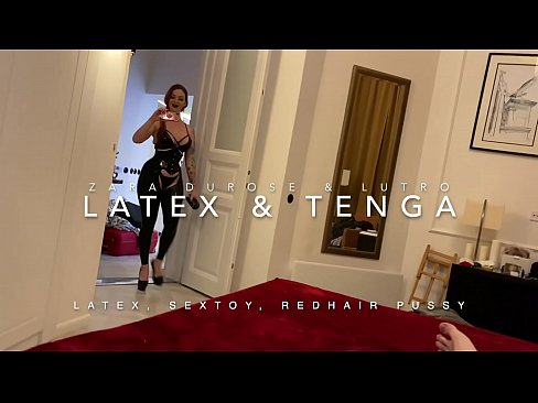 ❤️ Rahavavy mena mena mitafy akanjo vita amin'ny latex nolavin'ny zandriny Vaovao aminay ﹏